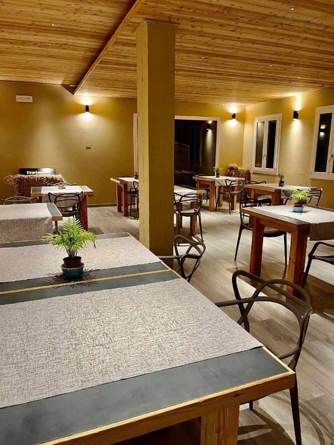 Agriturismo Terre Di Ginepro Borghetto di Vara Exteriör bild
